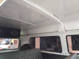 VOLKSWAGEN - KOMBI - 2013/2014 - Branca - Sob Consulta