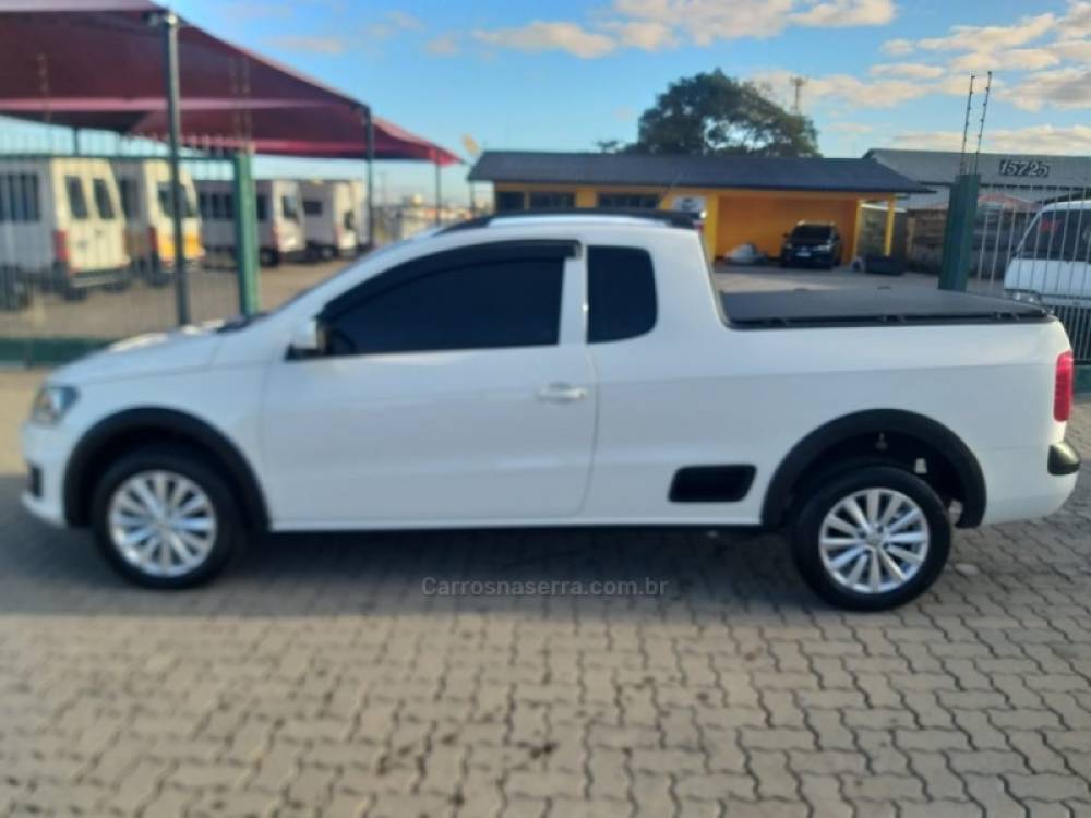 VOLKSWAGEN - SAVEIRO - 2014/2015 - Branca - R$ 51.500,00
